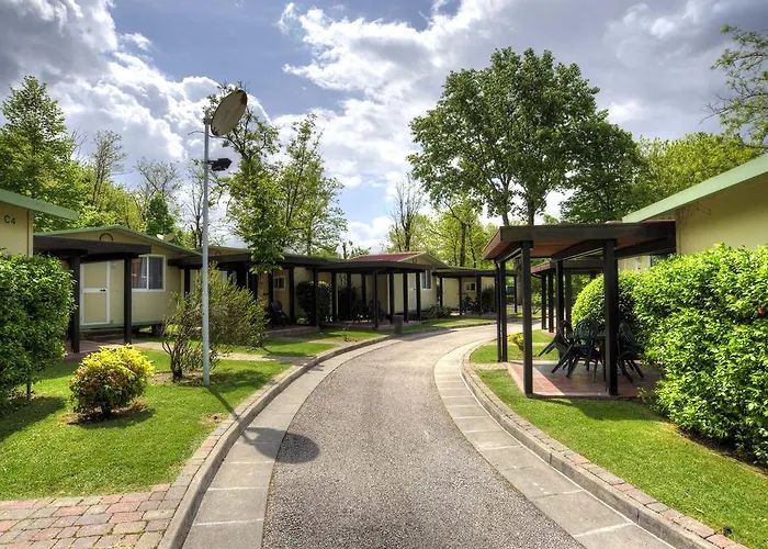 Flaminio Village Park Kemp 4*