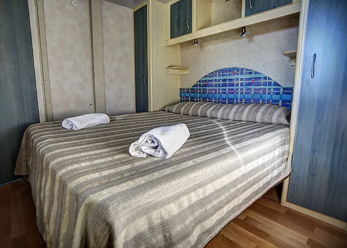 Flaminio Village Park Kemping 4*