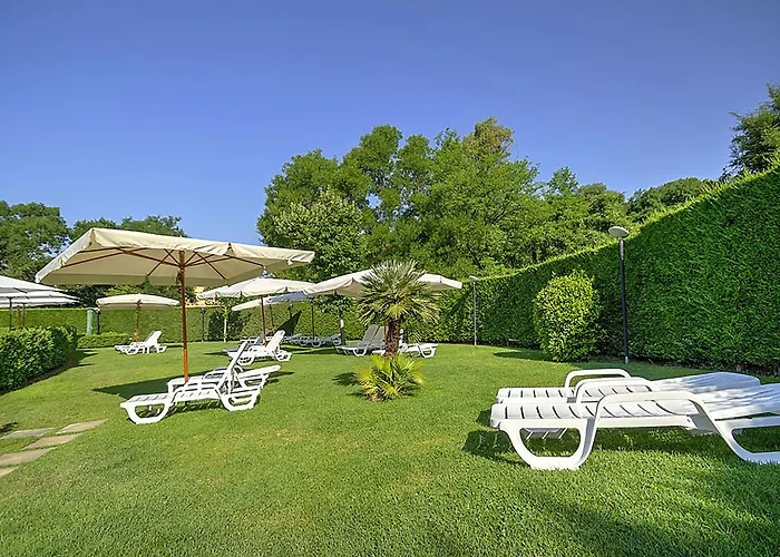 Flaminio Village Park 4*
